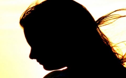Bakıda 17 yaşlı qız özündən 15 yaş böyük ərini atıb qaçdı