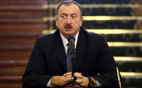 Prezident müəllimləri təltif etdi - Siyahı