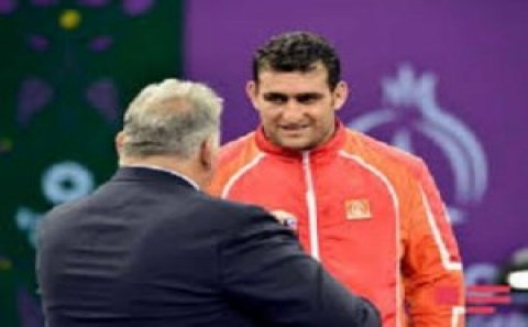 Güləşçimiz Sabah Şəriəti bürünc medal uğrunda döyüşəcək