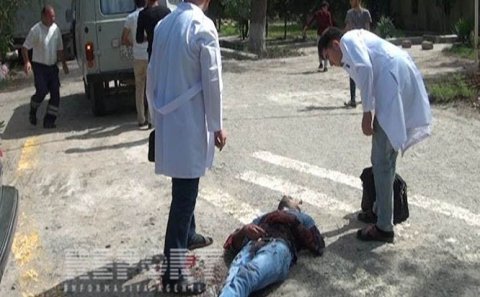 Salyanda 23 yaşlı oğlan küçədə qətlə yetirildi - FOTOLAR