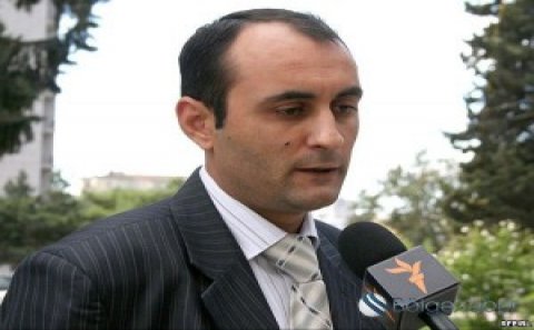 Əflatun Amaşov “döyüldü”: Jurnalistikanın “Bandotdel”də sındırılan dişi və son anda yada düşən təbrik...