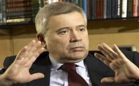 “Neftin qiyməti 50 dollar səviyyəsində sabitləşəcək” – Vahid Ələkbərov