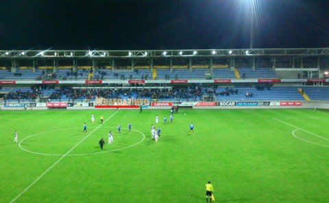 “Neftçi” futbolçusu azarkeşə yumruq atdı - İşə polis qarışdı+Foto