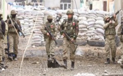 Türkiyə hərbçiləri İŞİD-in daha 12 üzvünü zərərsizləşdirdi