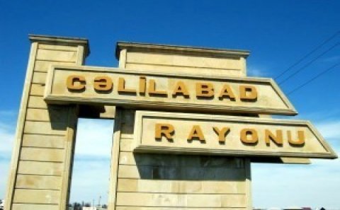 Cəlilabadda valideynlərin cibəri ilə 