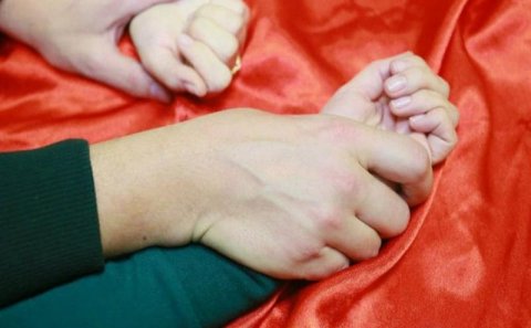 16 yaşlı qızı evlənmək bəhanəsiylə Bakıya çağırıb təcavüz etdi - CİNAYƏT