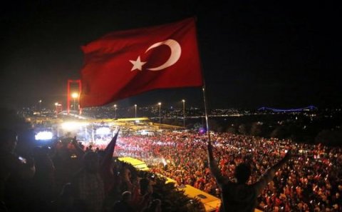 Türkiyədə hərbi çevriliş cəhdindən bir il keçdi FOTOLAR