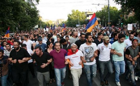 Ermənistan ruslar üçün yeni Ukraynaya çevrilir