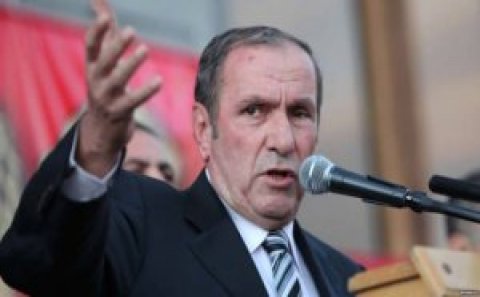 Ter-Petrosyan: “Ermənistan rəhbərliyində əclaflar, satqınlar əyləşib”