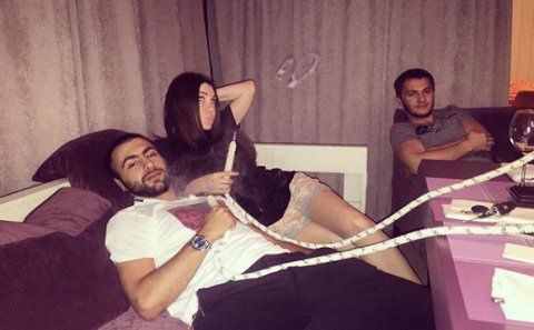 Azərbaycanlı milyarderin 17 yaşlı oğlu erməni maqnatının gözəlçə qızı üçün 
