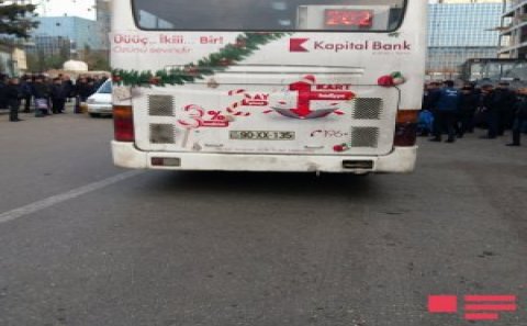 Bakıda avtobus sürücüsü infarkt keçirdi və zəncirvari qəza törətdi