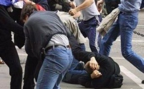 Lənkəranda MÜƏMMALI HADİSƏ: Evlərə basqın edərək insanları döyürlər