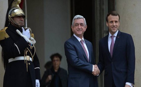 Ermənistan Makrona böyük ümidlər bəsləyir