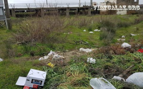Biabırçılıq: Bayram günləri Pirşağı qəbiristanlığına gedən yolu zibilxanaya çevirdilər