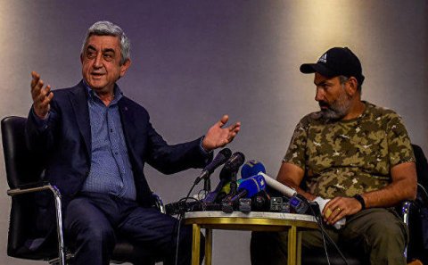 Sərkisyanla Paşinyan görüşdü: Hakimiyyət xalqa keçib...