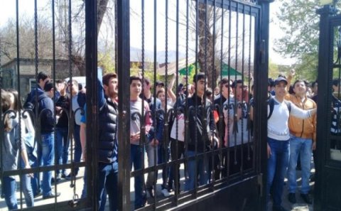 “Bizə Qarabağ yox, azad Ermənistan lazımdır”- Erməni gənclər - Fotolar