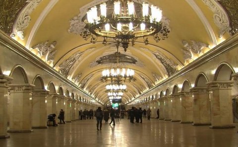 Moskva metrosunda qatarların intervalı artıb - Sərnişinə görə