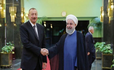 Həsən Ruhani Azərbaycan prezidentinə məktub göndərdi