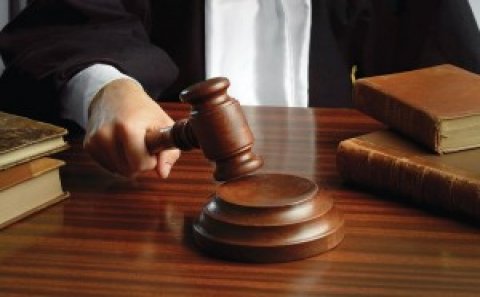 Arvadını və qayınanasını öldürənə 20 il həbs cəzası verildi