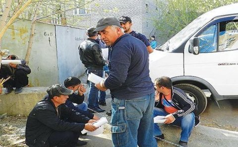 Rusiyalı azərbaycanlıların qeydiyyatına görə 100 min ödədi