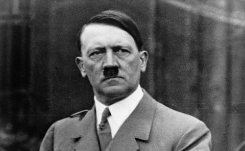 Hitlerin yəhudi qızla çəkilən fotosu hərraca çıxarıldı – FOTO