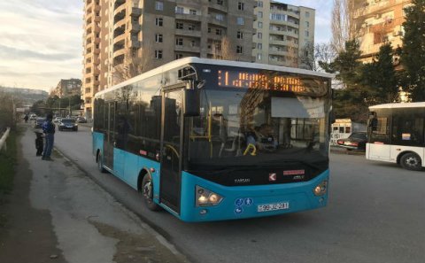 Bakıdakı 2 marşrut xəttində yeni avtobuslar istifadəyə verilib