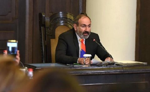 Paşinyan Ermənistanın bayrağını dəyişdirmək istəyir