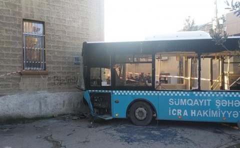 Azərbaycanda DƏHŞƏTLİ AVTOBUS QƏZASI: 42 yaralı - FOTO/VİDEO