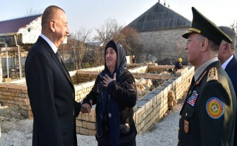 Prezidentin sakinlərlə və Kəmaləddin Heydərovla dialoqu (FOTOLAR)