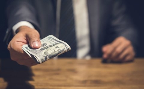 Gürcüstanın dövlət qurumlarında rüşvət halları artıb