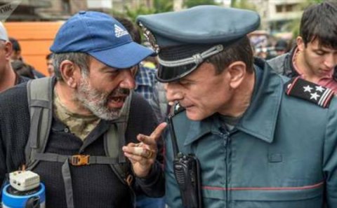 Ermənistan polisinin rəisi Paşinyanla mübahisədən sonra istefa verdi