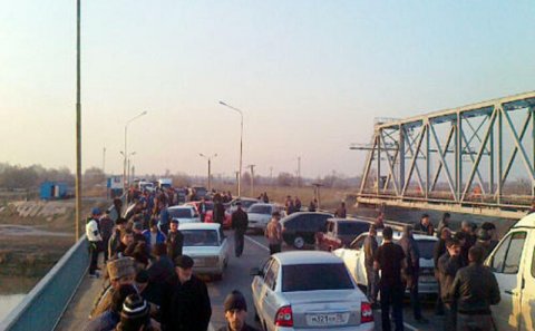 Rostov-Bakı mikroavtobusunda DƏHŞƏTLİ QƏZA: 7 Azərbaycan vətəndaşı...