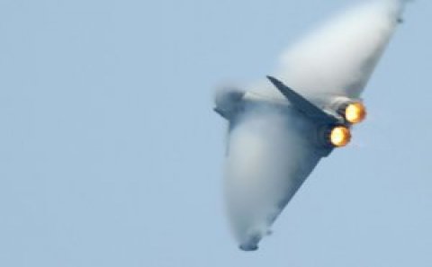 Britaniya qırıcısı Rusiya aviabazasına yaxınlaşdı, S-400 işə salındı