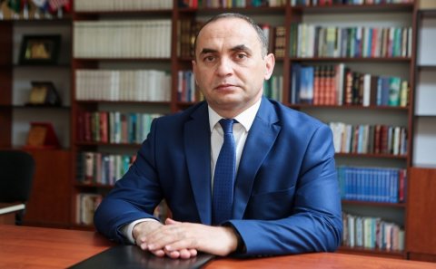 Rektor işdən çıxarıldı