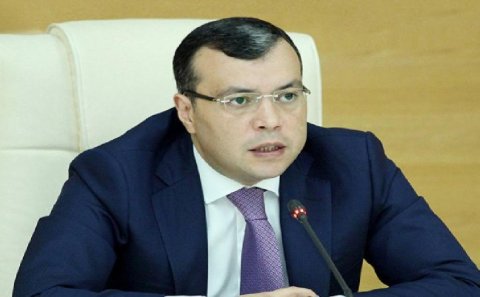 Sahil Babayevin işçiləri 