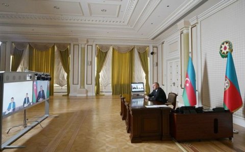 İlham Əliyev yeni təyin etdiyi icra başçılarını qəbul etdi - FOTO