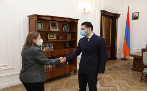 ABŞ səfiri yenə də 