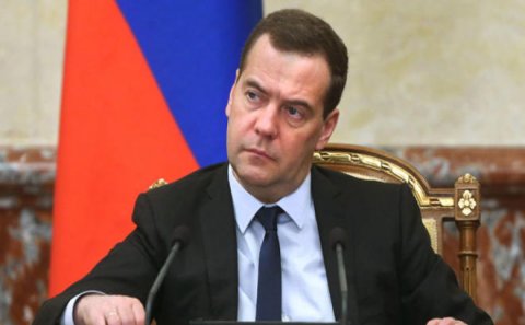 Rusiya sülh üçün müharibə edir? - Medvedyev