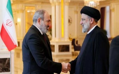 Rəisi Paşinyanla sərhədi müzakirə etdi
