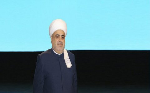 Şeyxülislam Qurban bayramı münasibətilə Azərbaycan xalqını təbrik edib