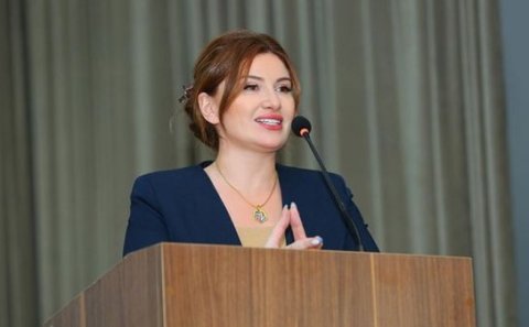 Departament rəhbəri məzuniyyətə getdi, qayıdanda işdən çıxarıldığını eşitdi