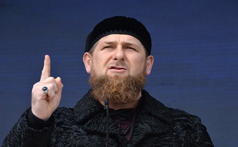 Putinin çağırışına Kadırovdan reaksiya: Alnından vurun!