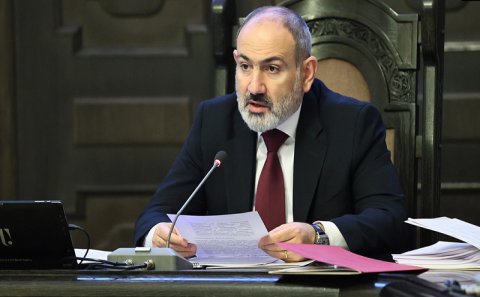 Paşinyan sülhdən danışır, Ermənistan sürətlə silahlanır: Proses yenə pozulacaq?