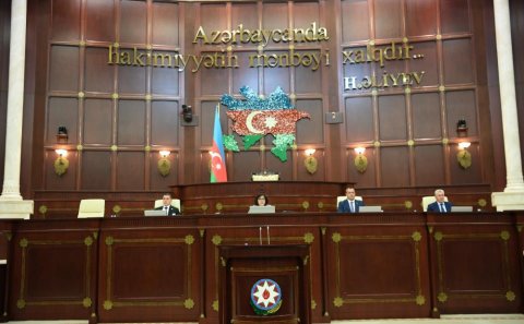Parlament ABŞ Senatına qarşı bəyanat QƏBUL ETDİ