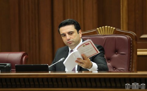 Erməni spiker sülh müqaviləsindən danışdı: 15 günə...