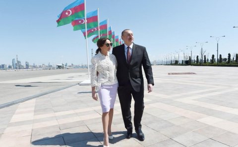 Prezident və xanımı Şıx Dursun kəndində...