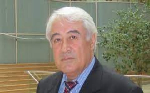 “Mən onu seçdim, bəs siz?” – Quliyev Əliyevi dəstəklədi
