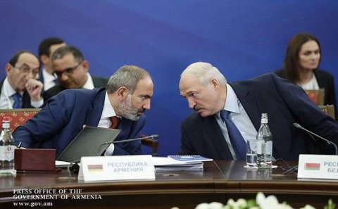 “Batka” Paşinyanı Putinin ona verdiyi “şirin dillə” hədələdi