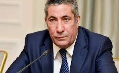 “Əgər mürəbbə biznesim varsa, dədəmin goruna...” - Siyavuş Novruzov 