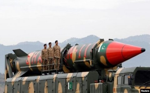Pakistan İrana raket zərbəsi endirdi: 7 nəfər öldü